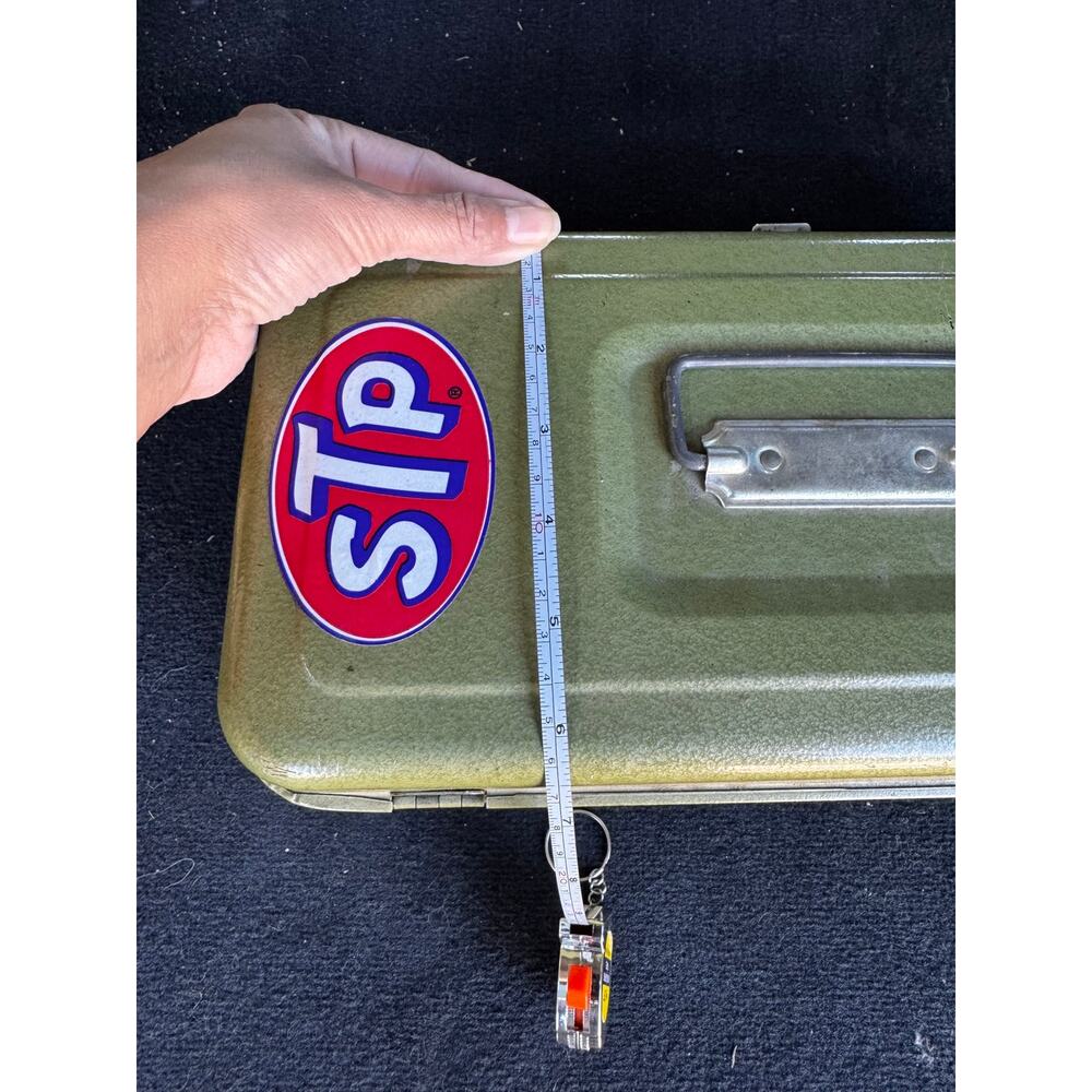 Metal olive Green utility box rustic patina w/tray vintage 60s 70s industrial - Picture 16 of 16